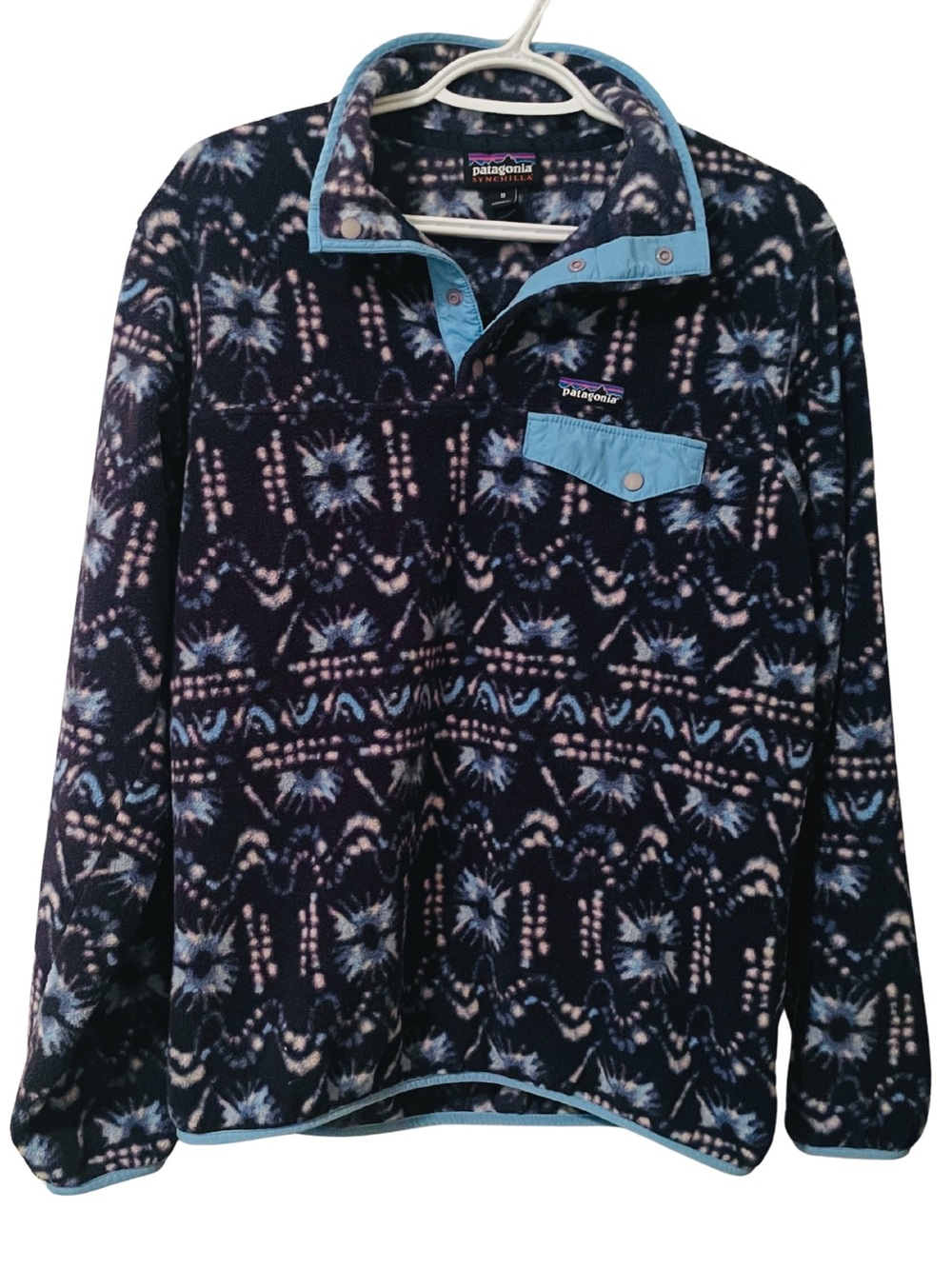 Patagonia Navy Geometric Aztec Print Synchilla Fleece with Light Blue Trim